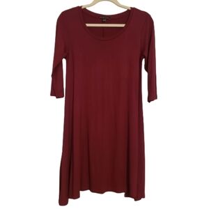 Signature | Studio Bordeaux Soft Light weight 3/4 sleeve dress size S NWT